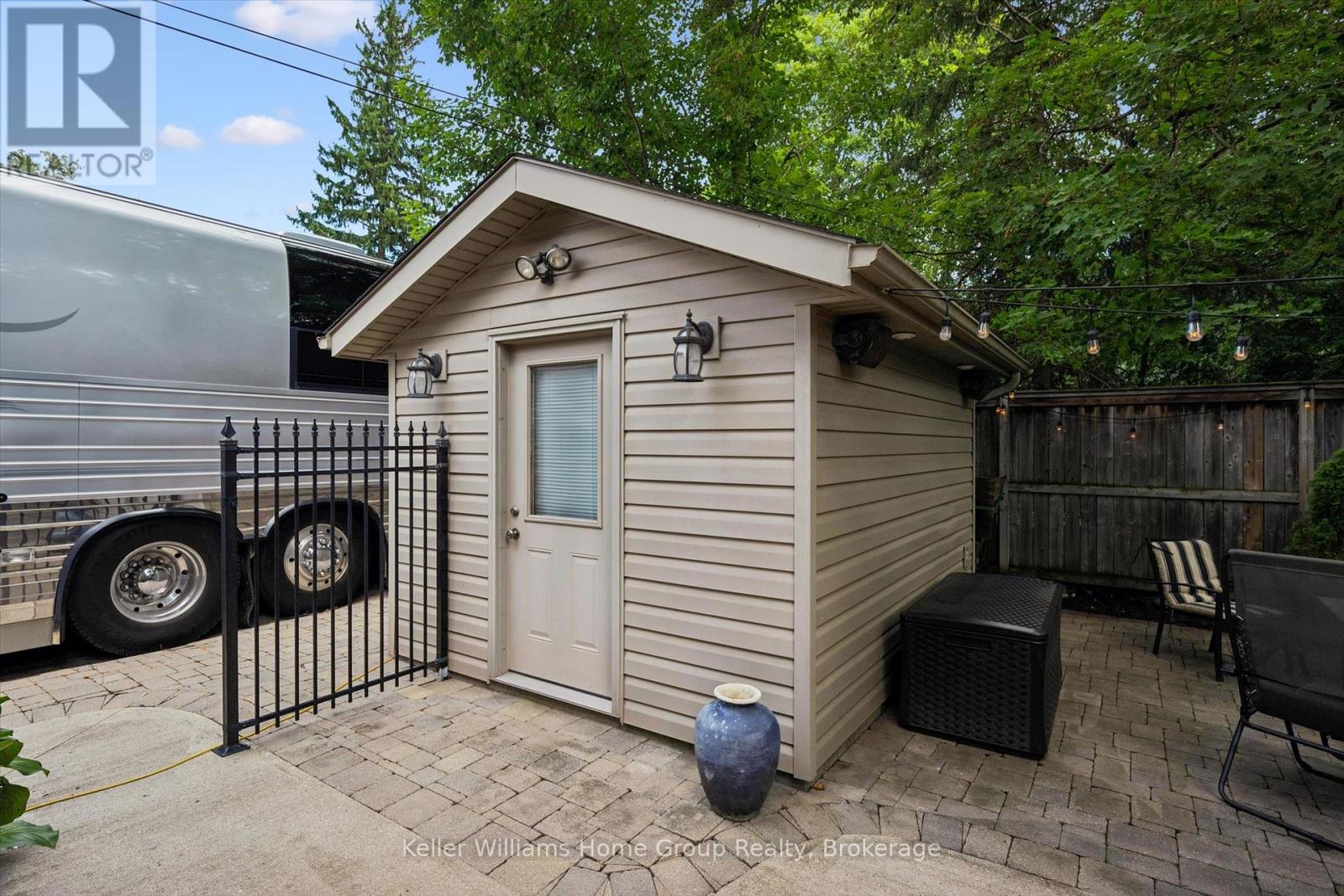 330 ANGUS STREET - Image 37