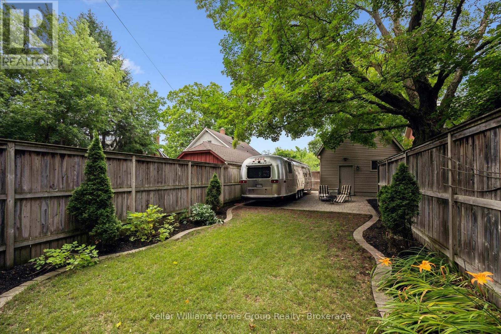 330 ANGUS STREET - Image 41
