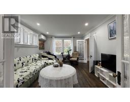 Bath (# pieces 1-6) - 364 Beaver Street, Summerside, PE C1N2A4 Photo 6