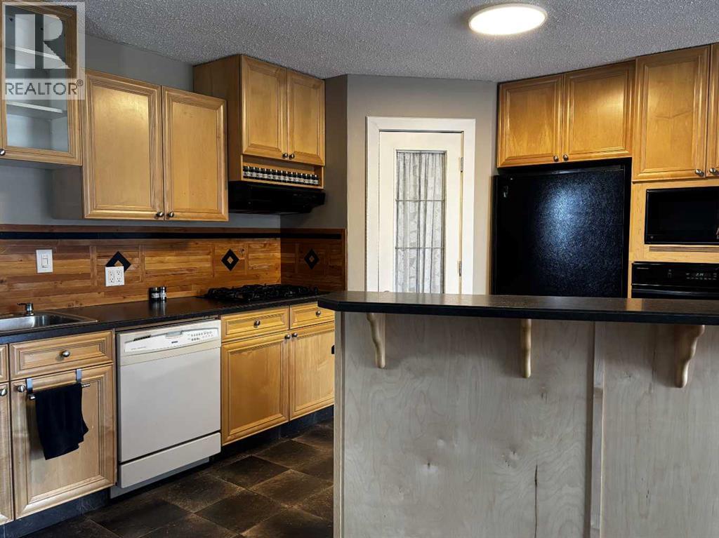 4923 52 Avenue - Image 18
