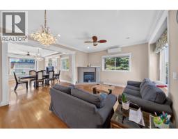 5891 Dickens Place, Burnaby, BC V5H1W4 Photo 10