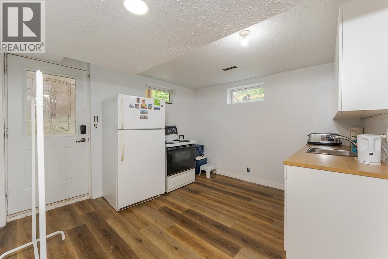 Photo 29 of 40 — 2613 OAK STREET · Prince George, BC