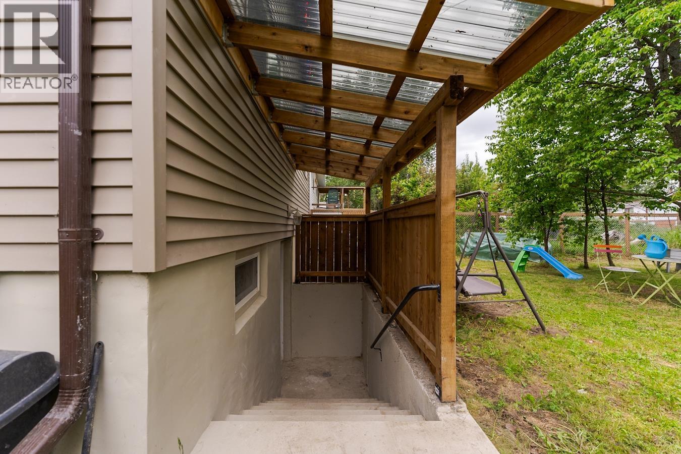 Photo 28 of 40 — 2613 OAK STREET · Prince George, BC