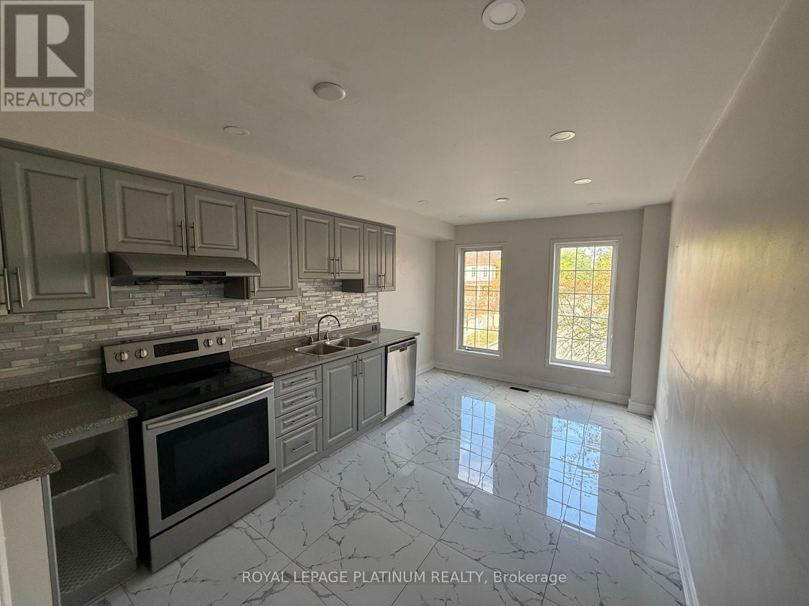 Photo of 29 - 9800 MCLAUGHLIN ROAD