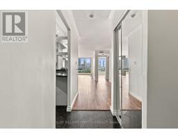 Bathroom - 940 - 22 Southport Street, Toronto, ON M6S4Y9 Photo 6