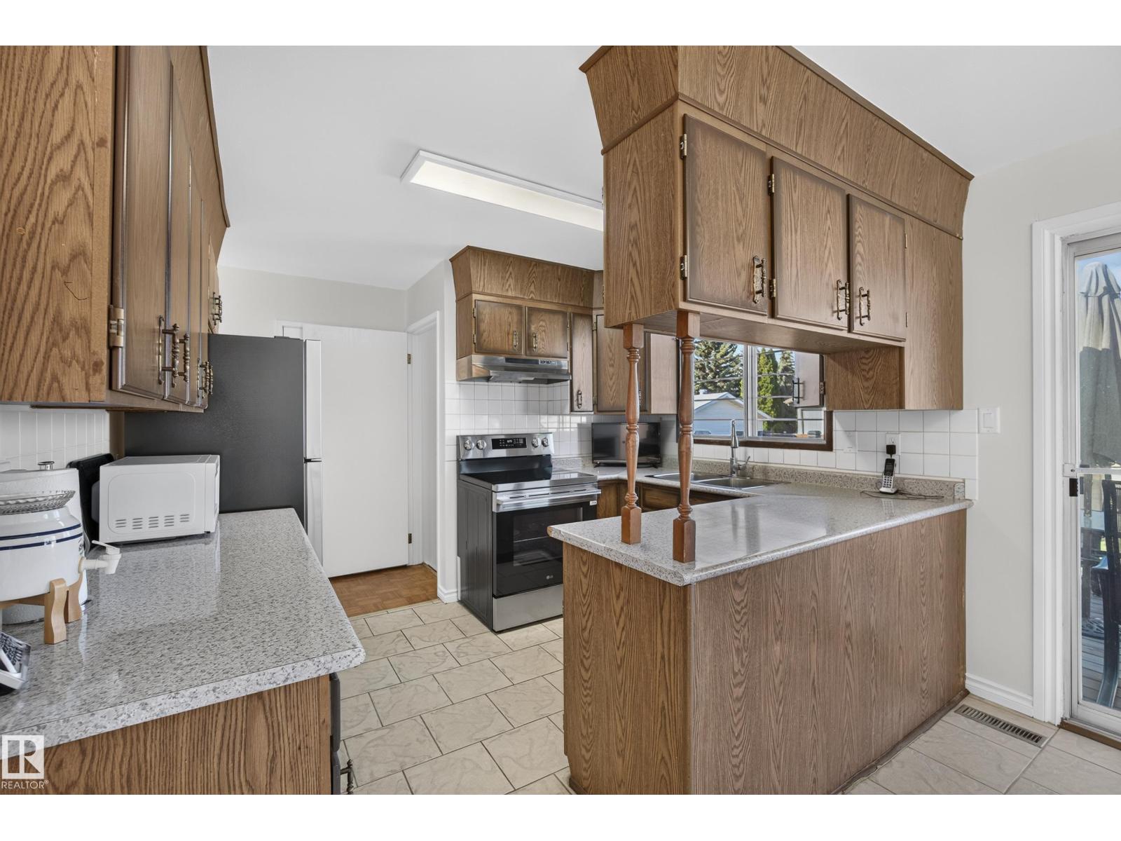 1908 62 ST NW - 11