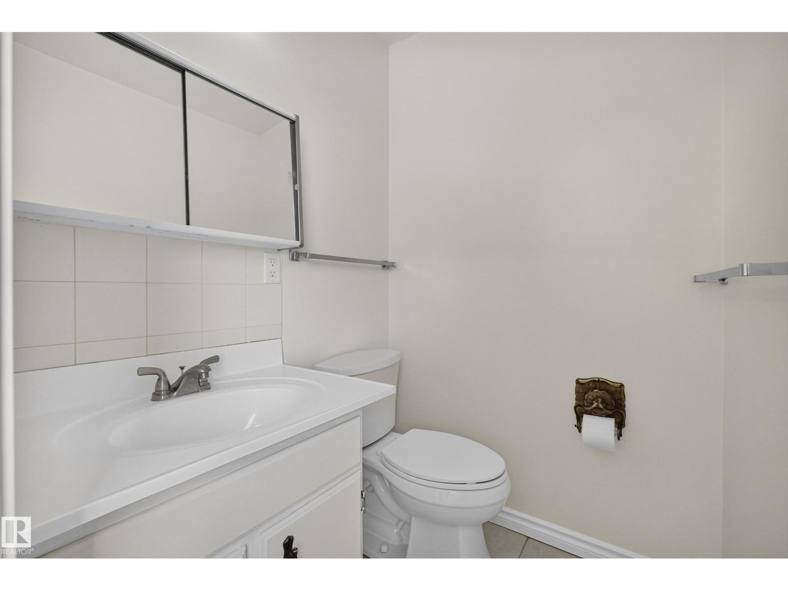 1908 62 ST NW - 18
