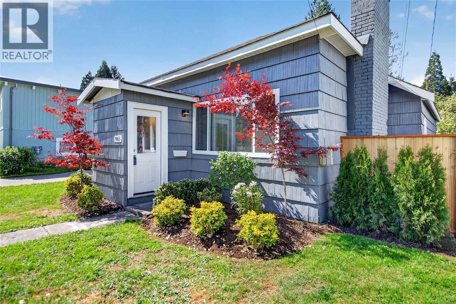 1965 Piercy Ave - 2