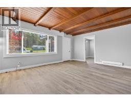 Living room - 1965 Piercy Ave, Courtenay, BC V9N3G5 Photo 9