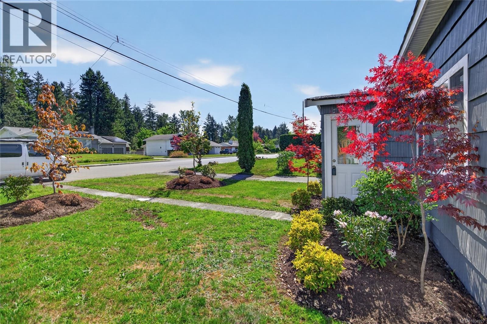 1965 Piercy Ave - Image 28