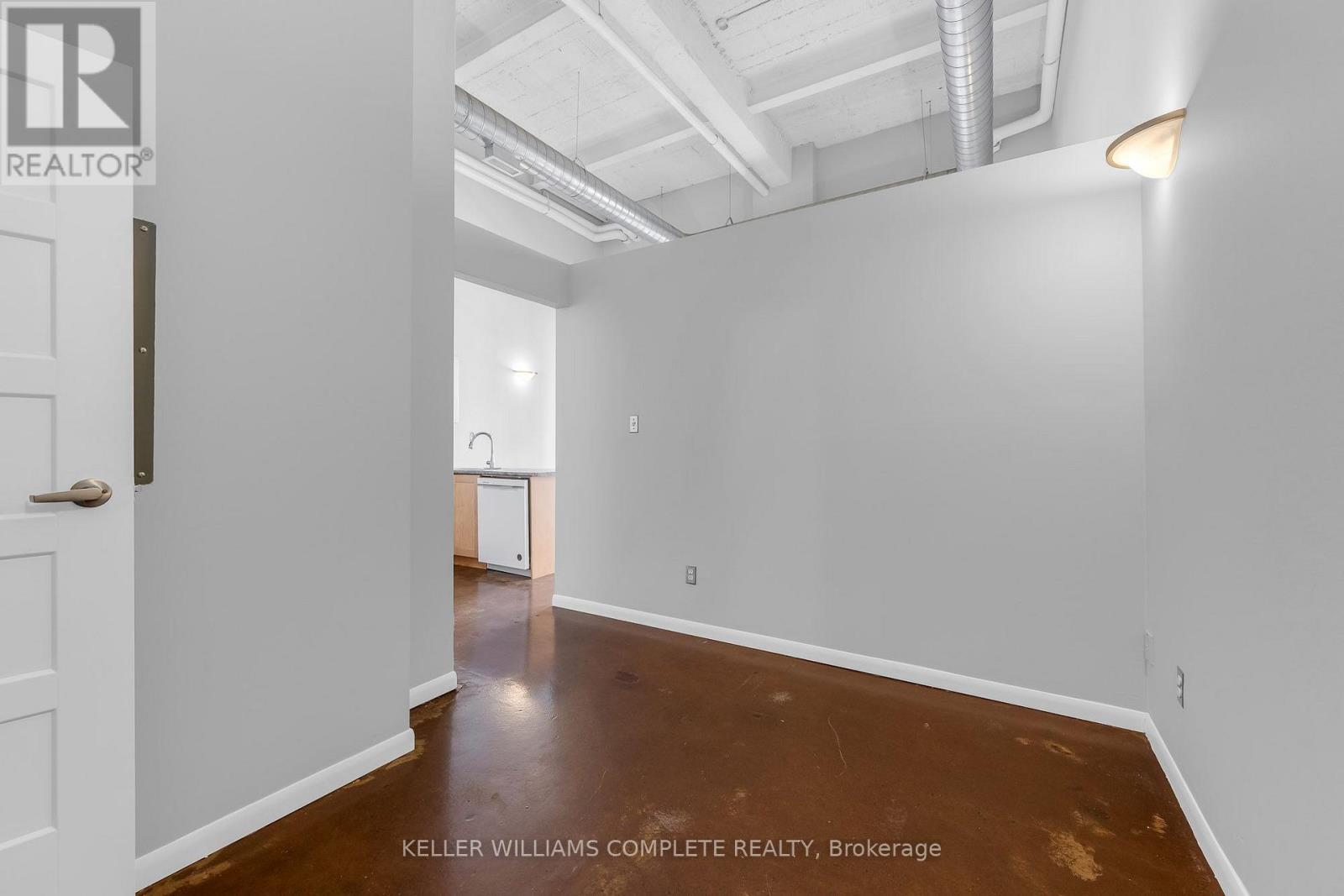 #405 11 REBECCA STREET - 9