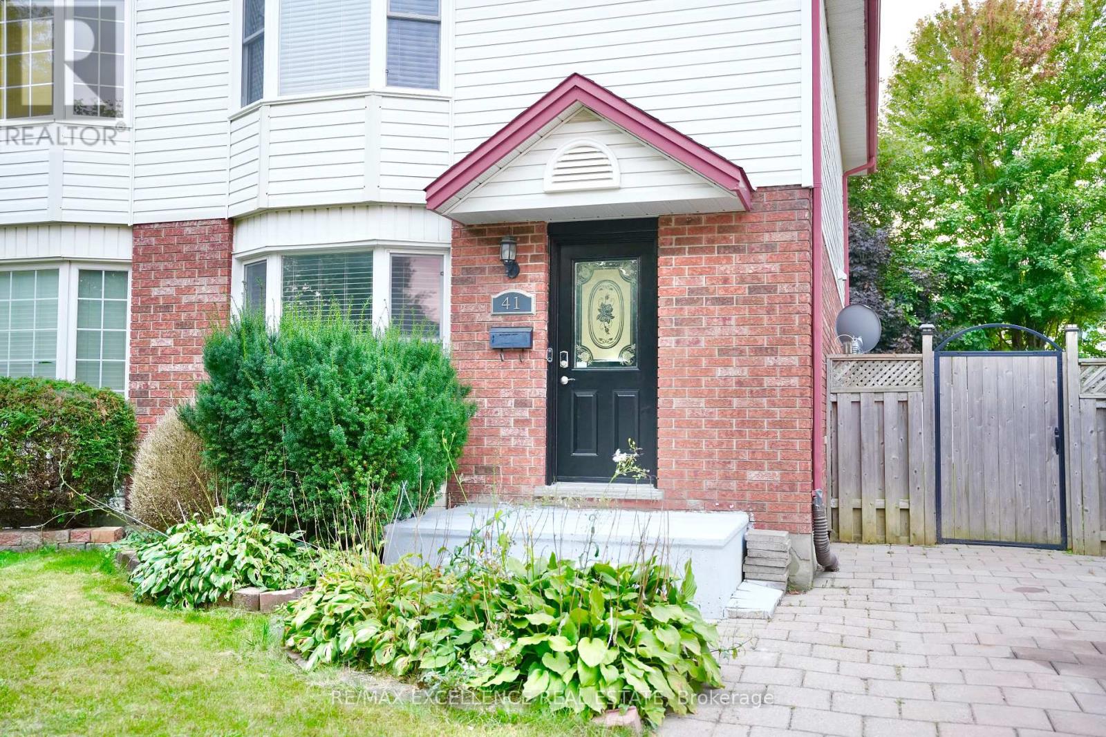 41 ROMAN CRESCENT - 3