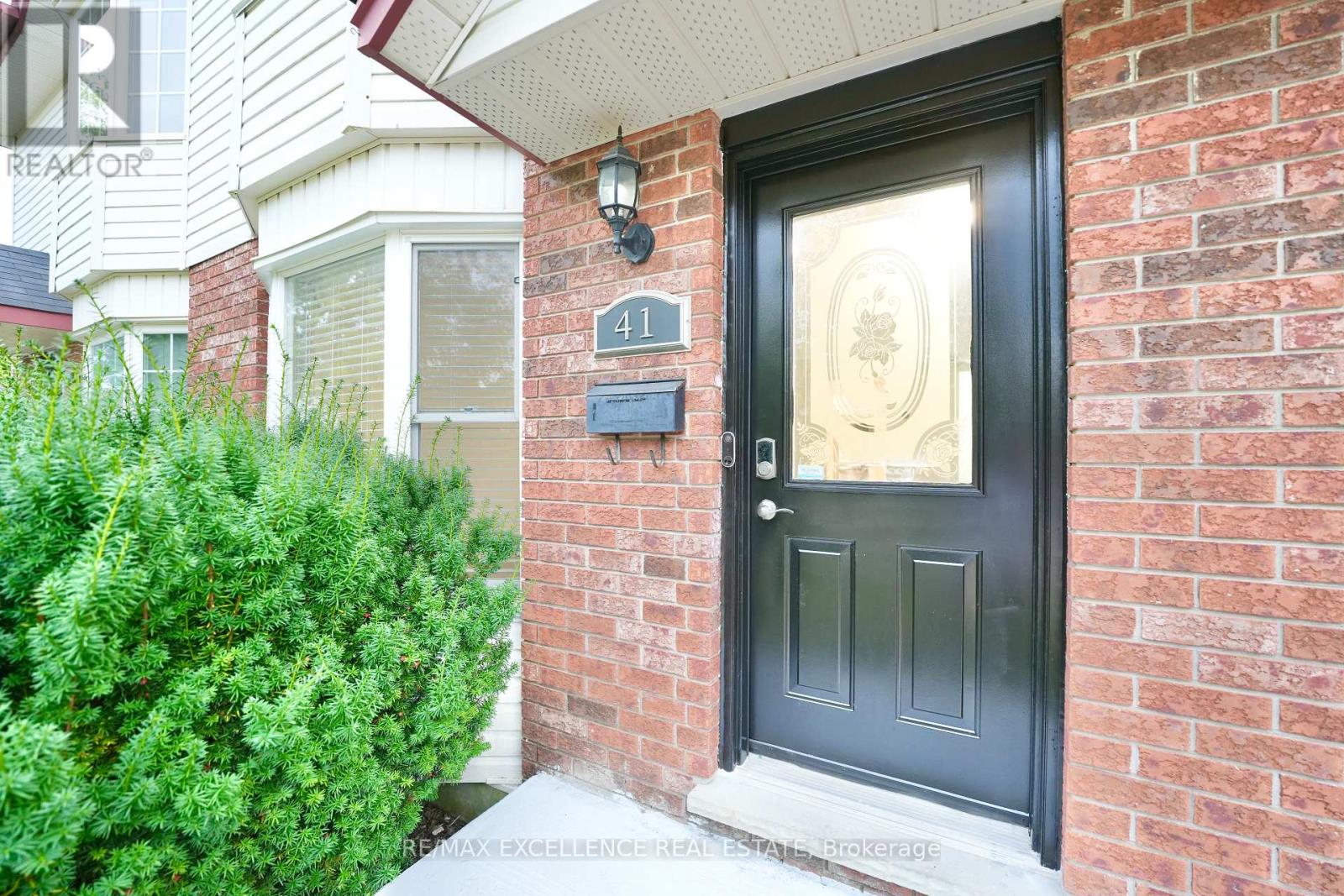 41 ROMAN CRESCENT - Image 4