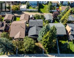 43 Beaconsfield Rise Nw, Calgary, AB T3K1X3 Photo 38