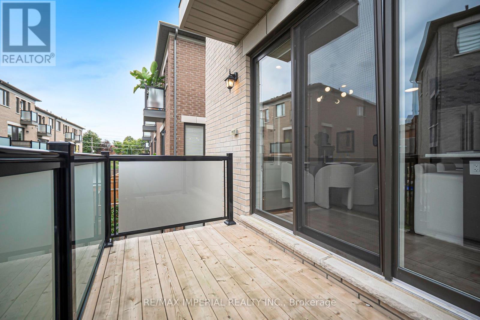 212 VERMONT AVENUE - Image 17
