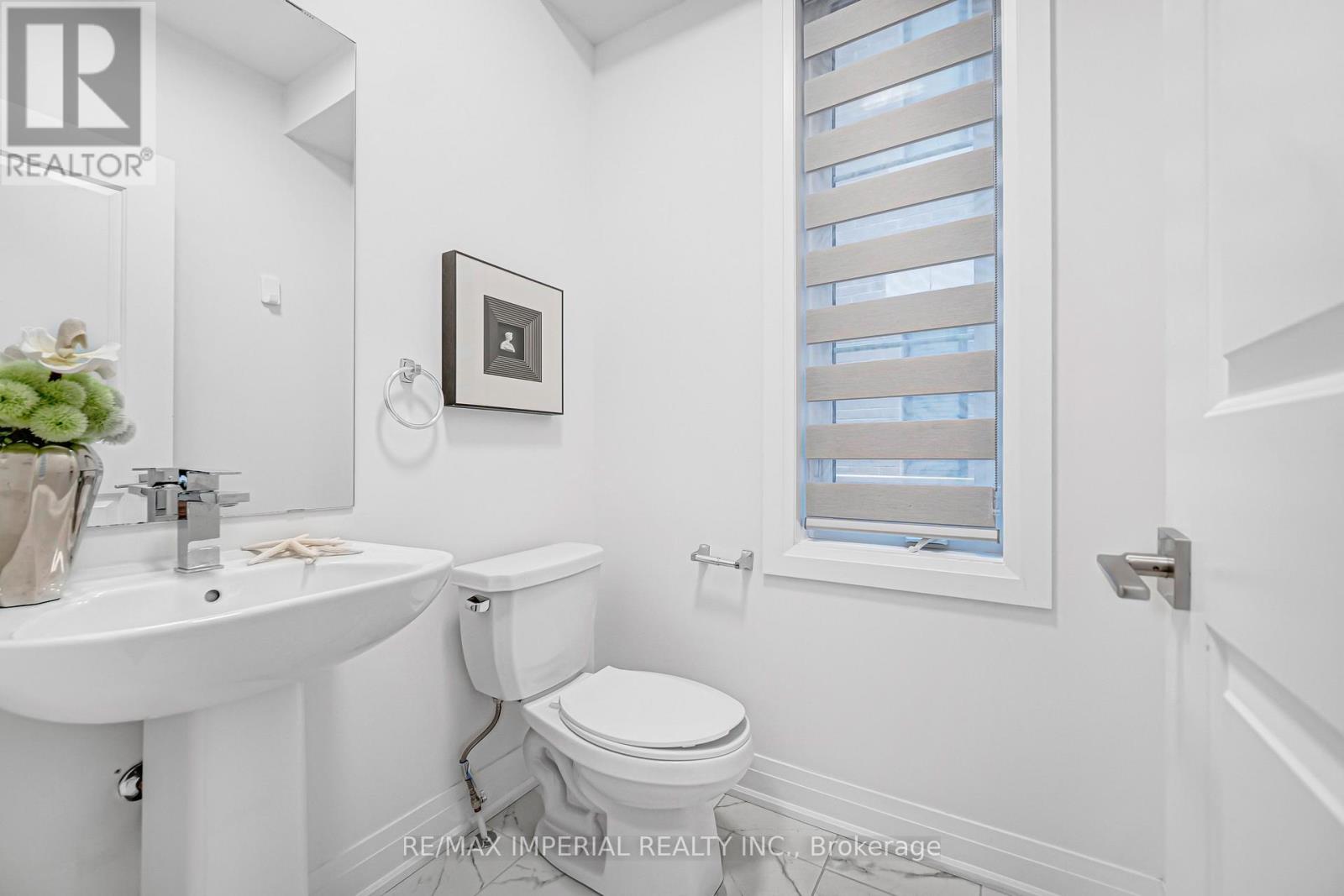 212 VERMONT AVENUE - 6
