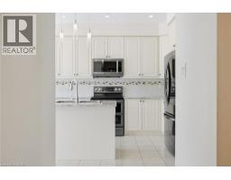 Bedroom - 35 Royal Coachman Way, Stoney Creek, ON L8J0M2 Photo 8