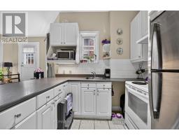 98 Pine Street, Brockville, ON K6V1G9 Photo 30