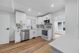 128 Luxton Avenue, Winnipeg, MB R2W0L9 Photo 13