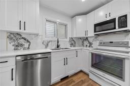 128 Luxton Avenue, Winnipeg, MB R2W0L9 Photo 16