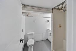 128 Luxton Avenue, Winnipeg, MB R2W0L9 Photo 33