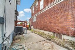 128 Luxton Avenue, Winnipeg, MB R2W0L9 Photo 36