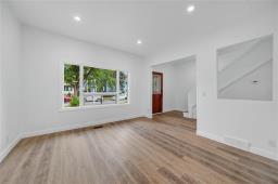128 Luxton Avenue, Winnipeg, MB R2W0L9 Photo 6