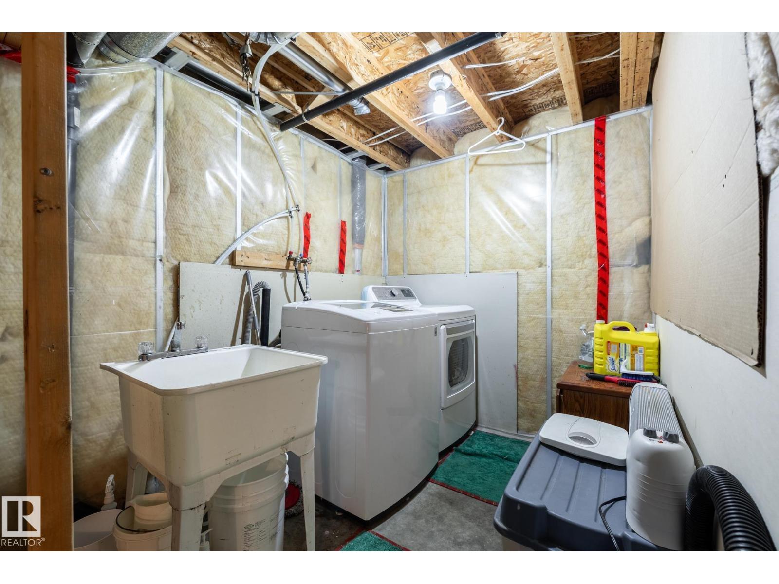 5907 203 ST NW - 29