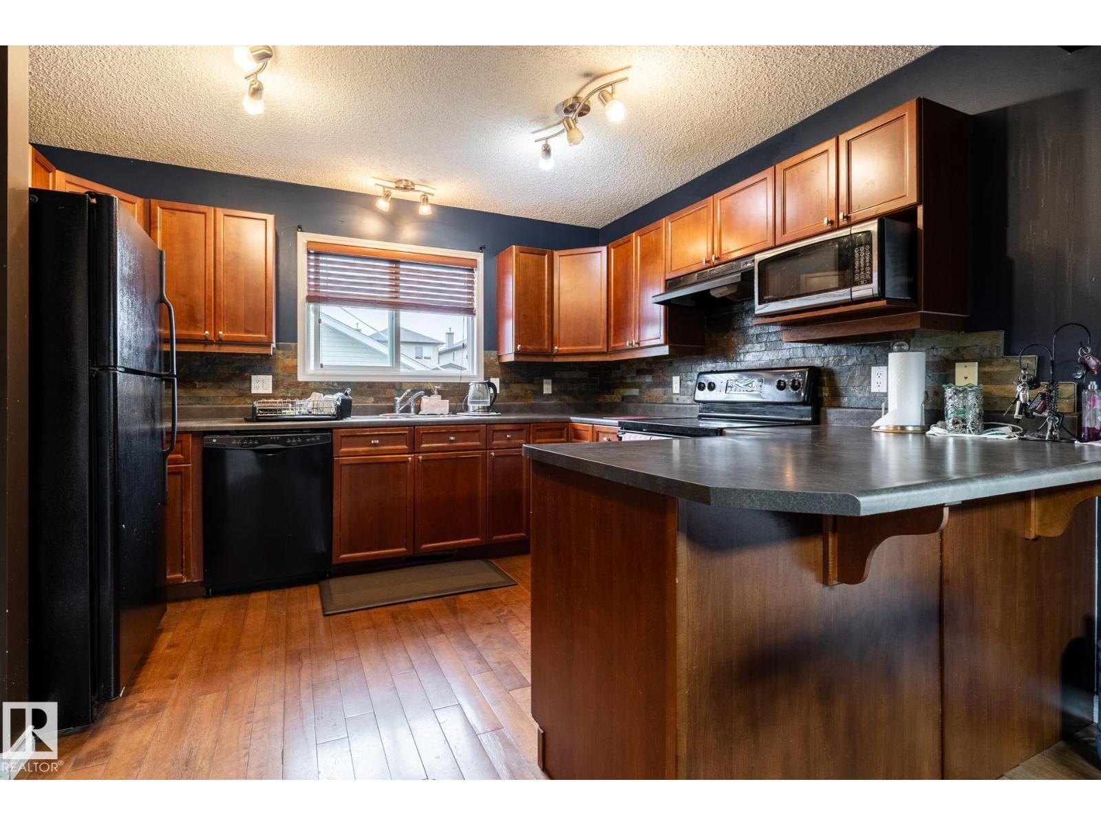 5907 203 ST NW - Image 10