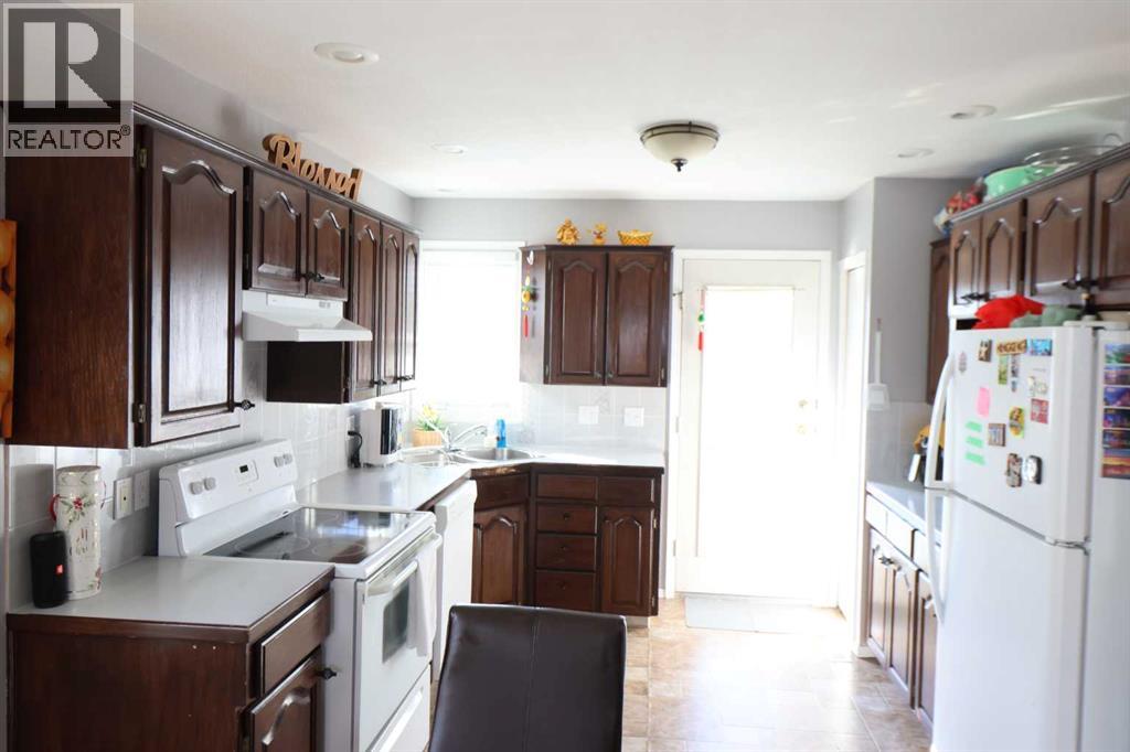 4930 58 Avenue - 2