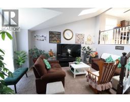 Laundry room - 4930 58 Avenue, Taber, AB T1G1E7 Photo 10