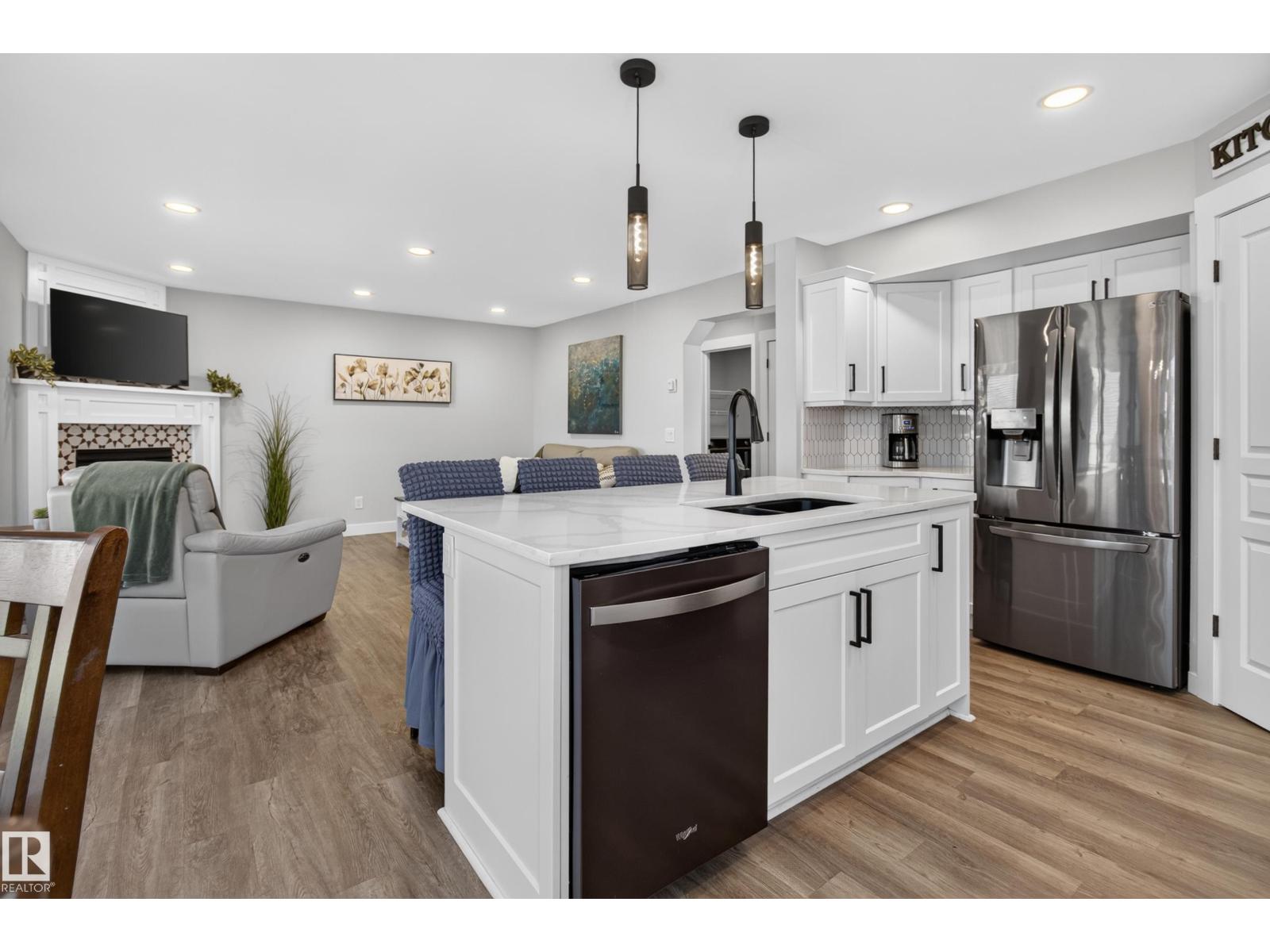347 ASCOTT CR - 17