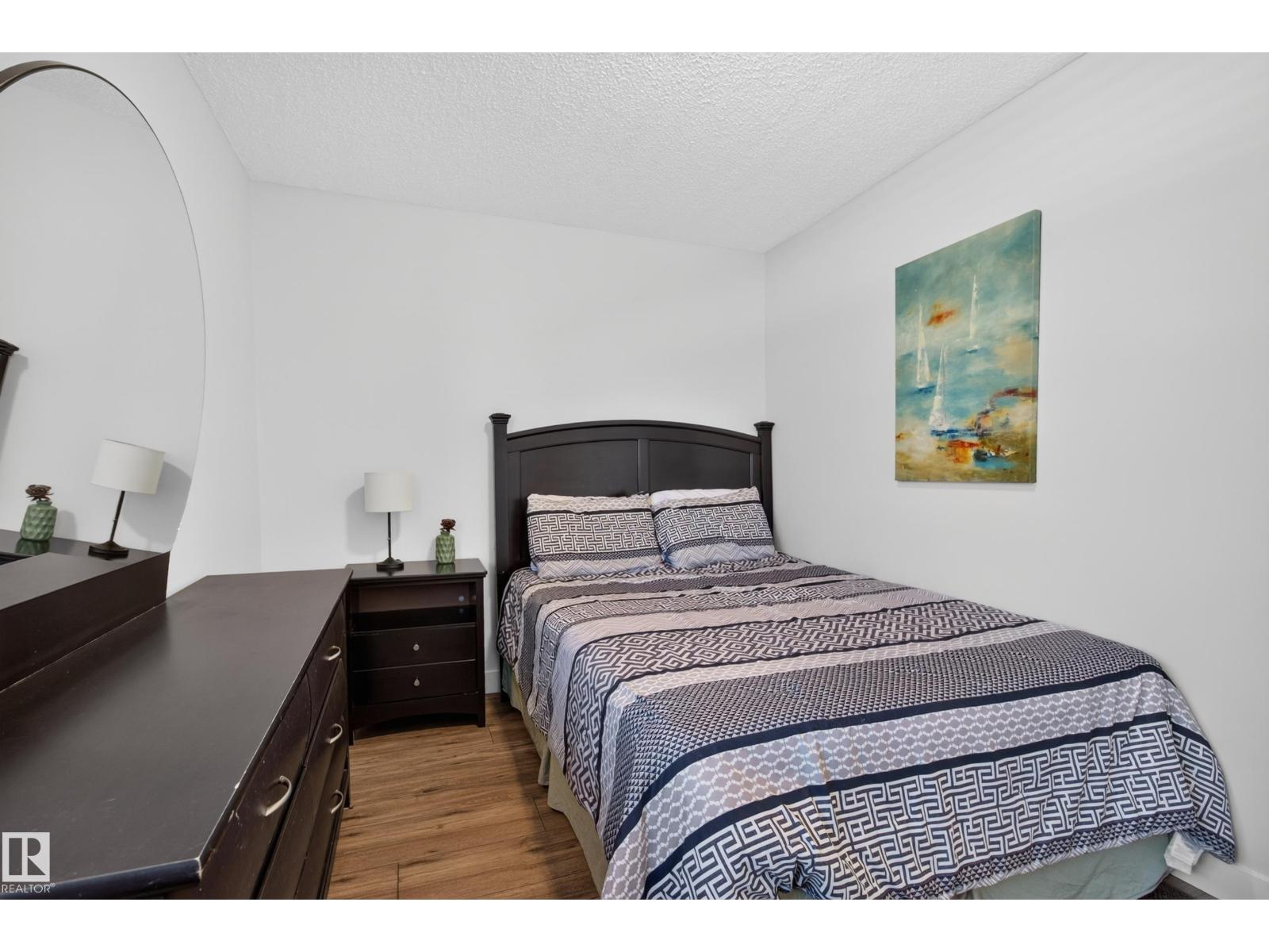 347 ASCOTT CR - 35