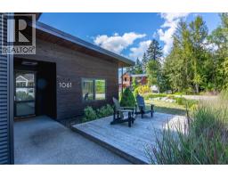 1061 Cashato Crescent, Revelstoke, BC V0E2S1 Photo 15