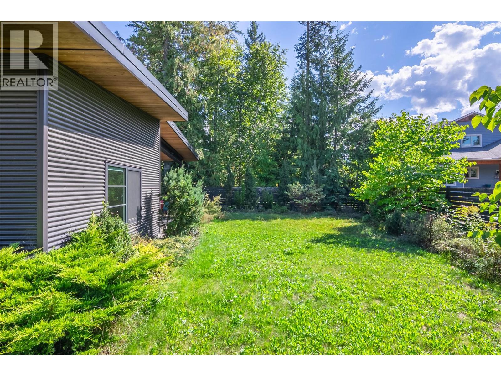 1061 Cashato Crescent - Image 26