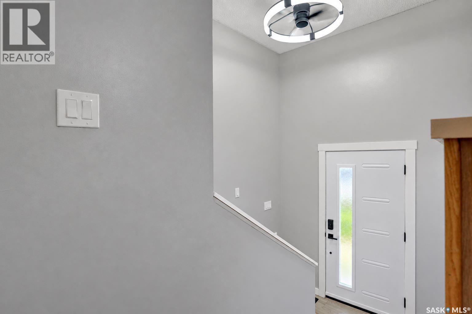 6914 Whelan DRIVE, Regina — photo 5