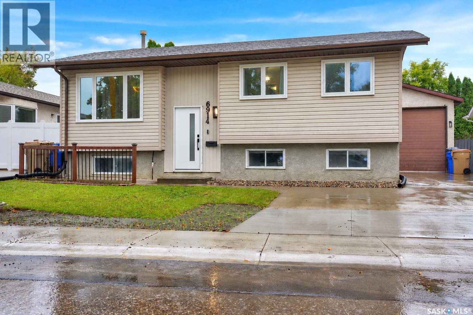 6914 Whelan DRIVE, Regina