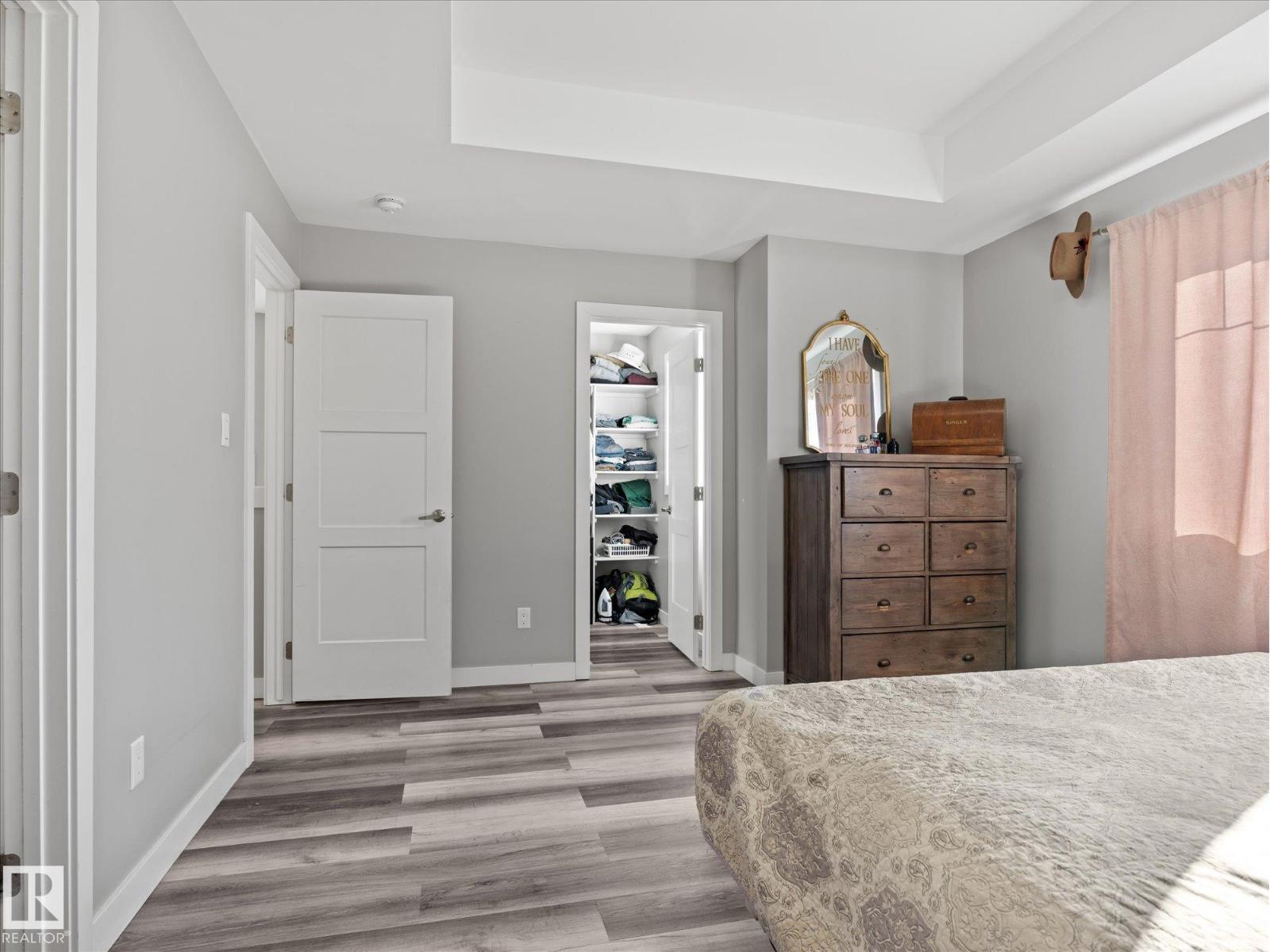 10625 96 ST NW - 30