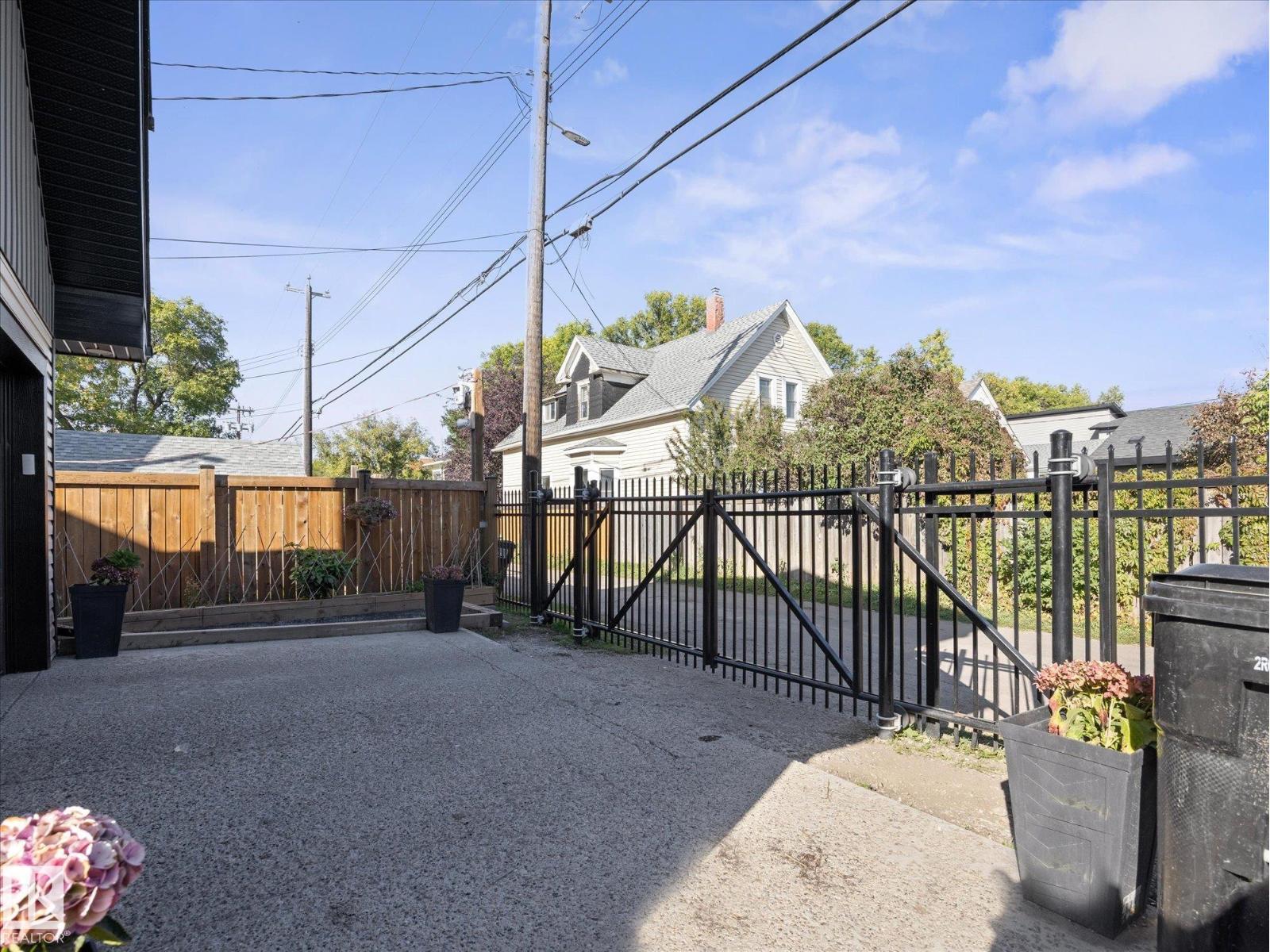 10625 96 ST NW - 45