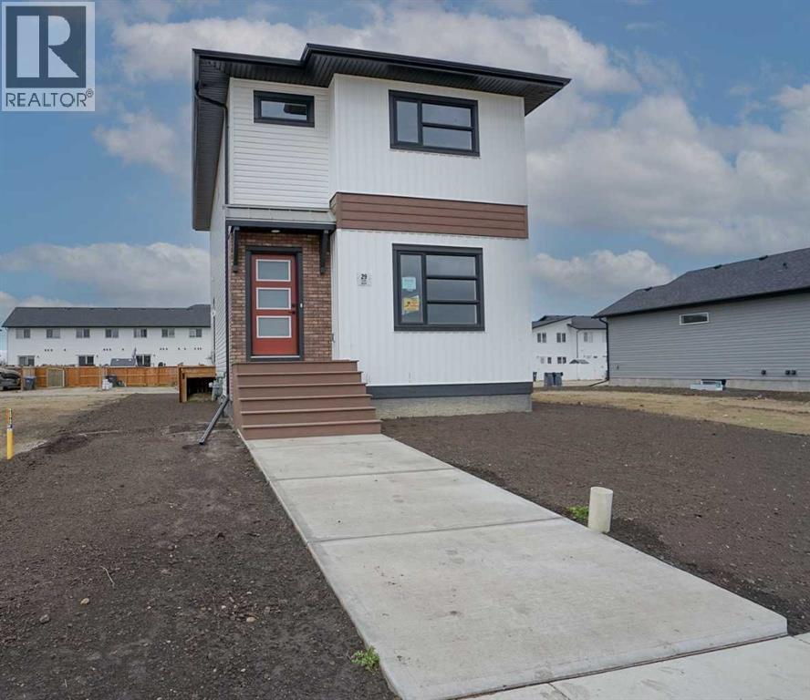 29 Ian Way, Sylvan Lake