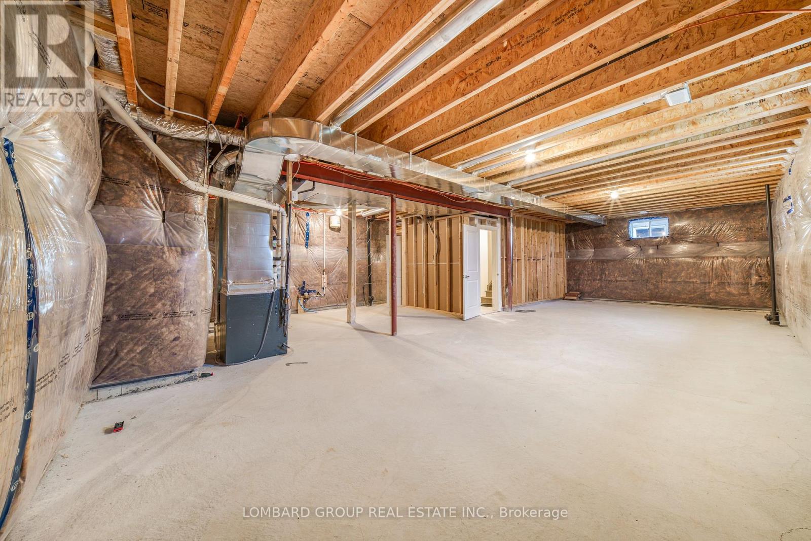 37 NORTH PARK BOULEVARD - Image 40