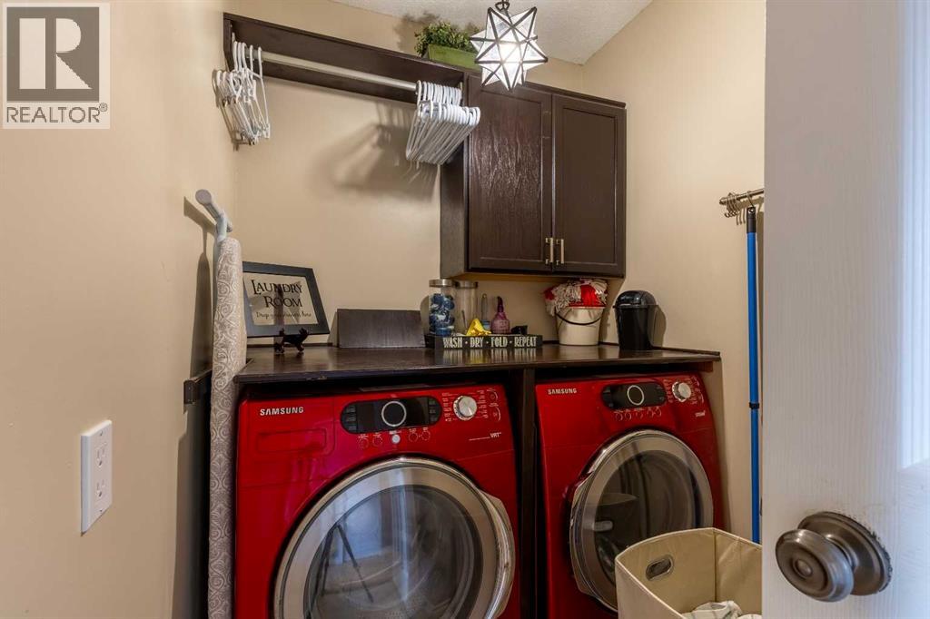 10 Seneca Place W - 16