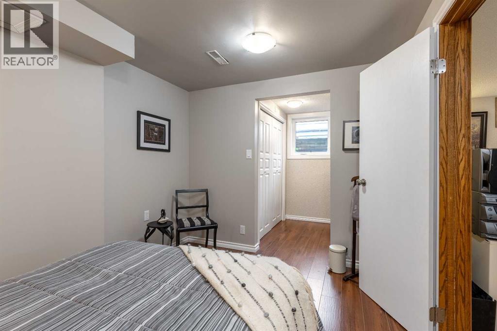 10 Seneca Place W - 22
