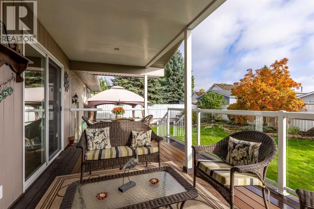 10 Seneca Place W - 35