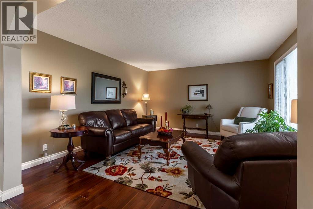 10 Seneca Place W - 6
