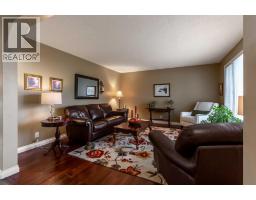 Foyer - 10 Seneca Place W, Lethbridge, AB T1K4M7 Photo 6