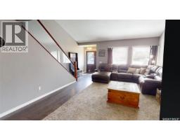 3pc Ensuite bath - 4 Phillips Court, Kindersley, SK S0L1S0 Photo 7
