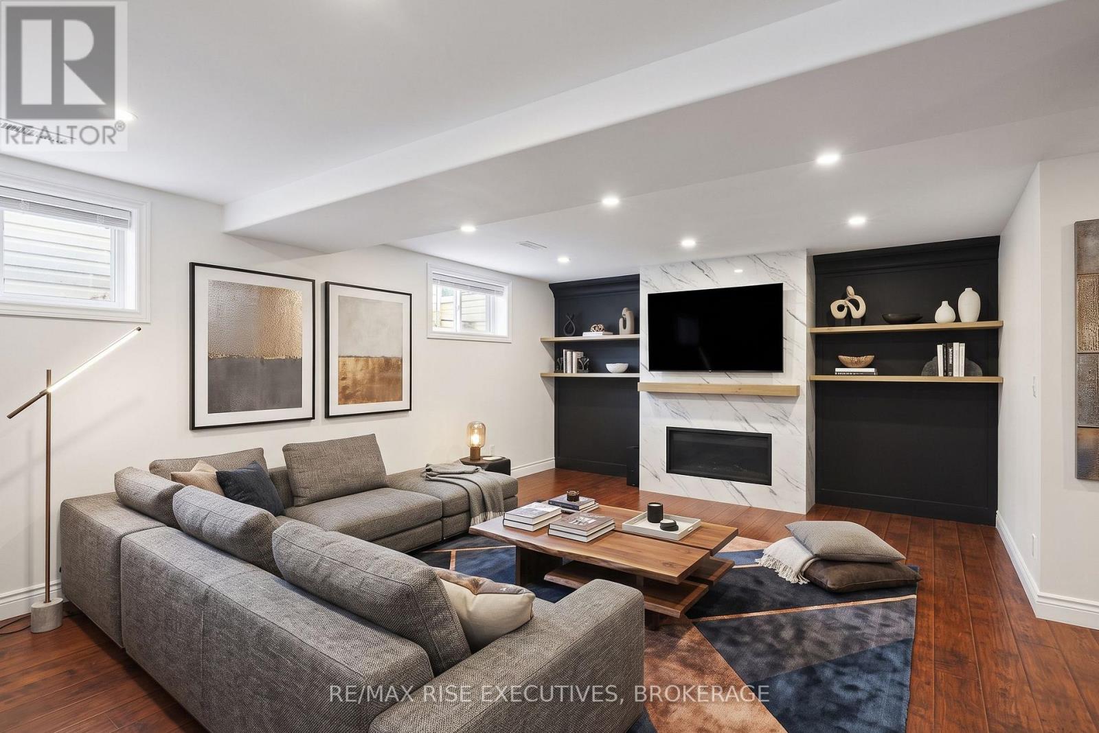 1500 CRIMSON CRESCENT - 25