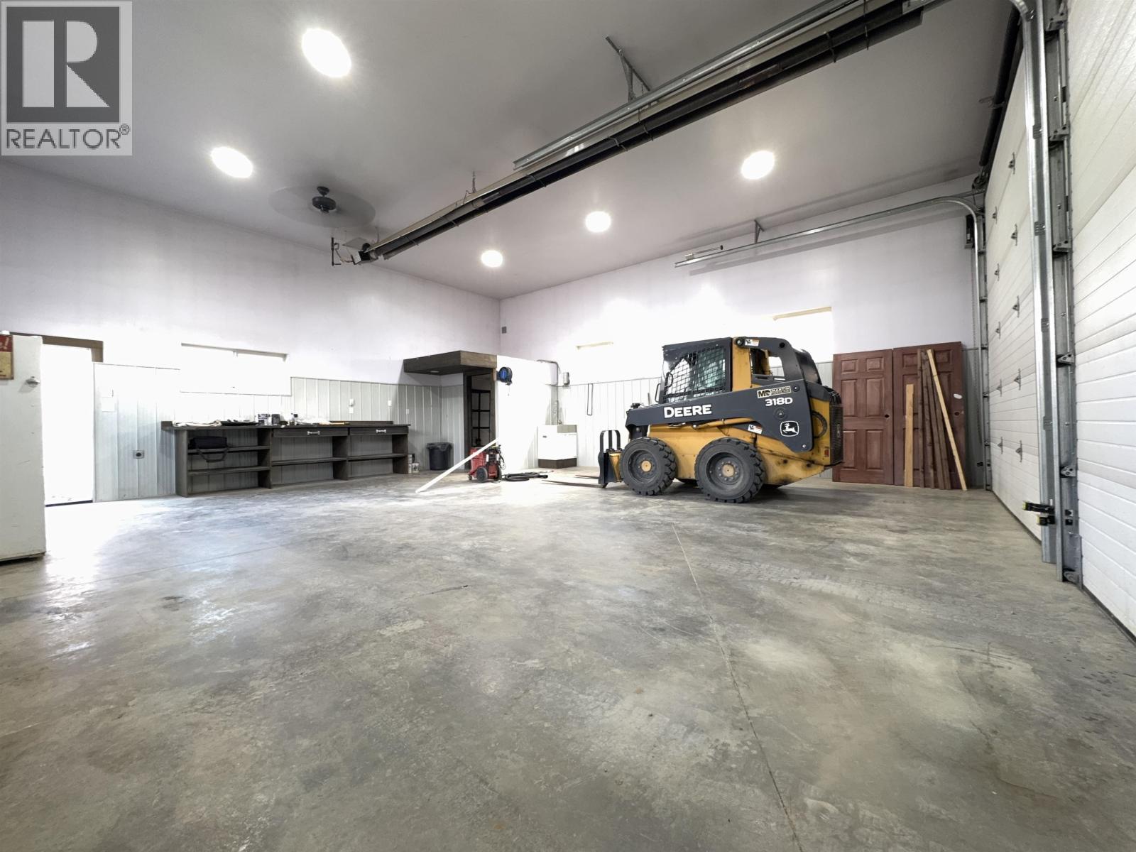 10864 101 STREET - 23