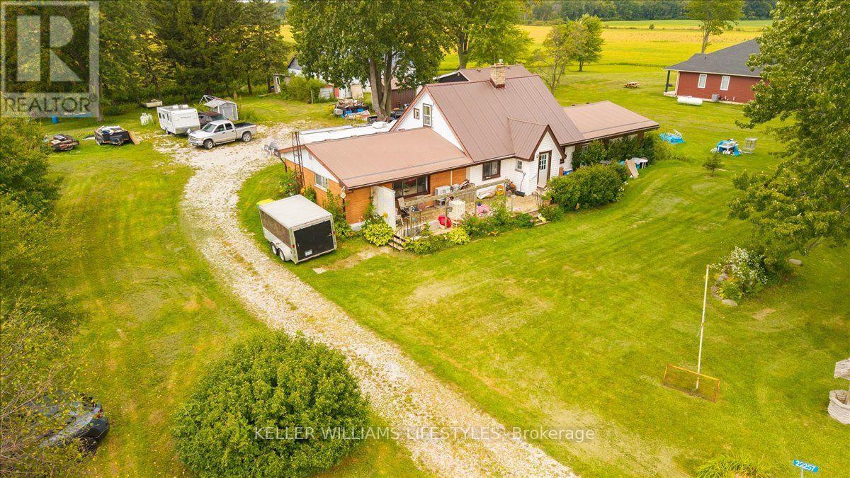 22257 PRATT SIDING ROAD W - Image 13